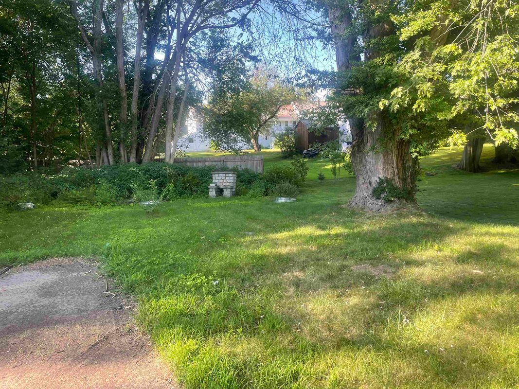 Building Photo - 30 Baker