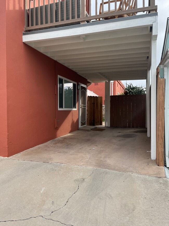 Building Photo - kl303r