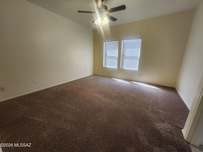 Building Photo - 4258 E Wading Pond Dr