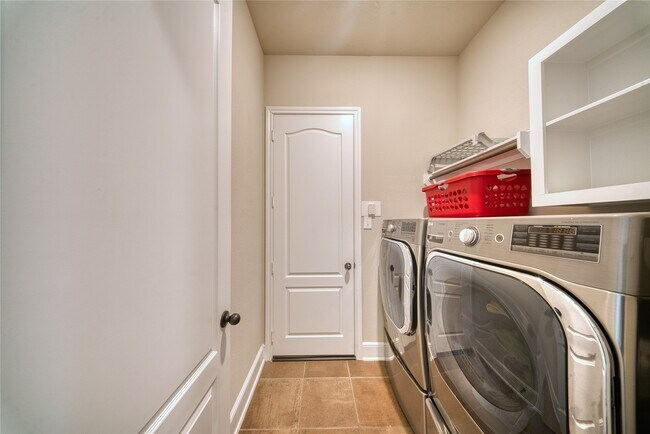Building Photo - 29311 Ribbongrass Ct