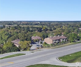 Building Photo - Villas at Spring Park on Loop 337