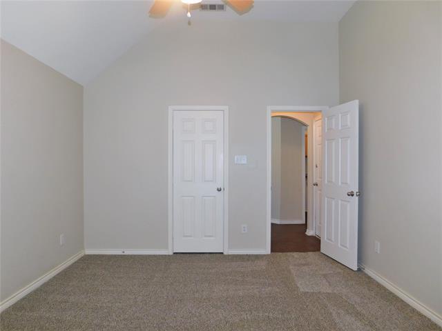 Building Photo - 5813 Brookside Dr