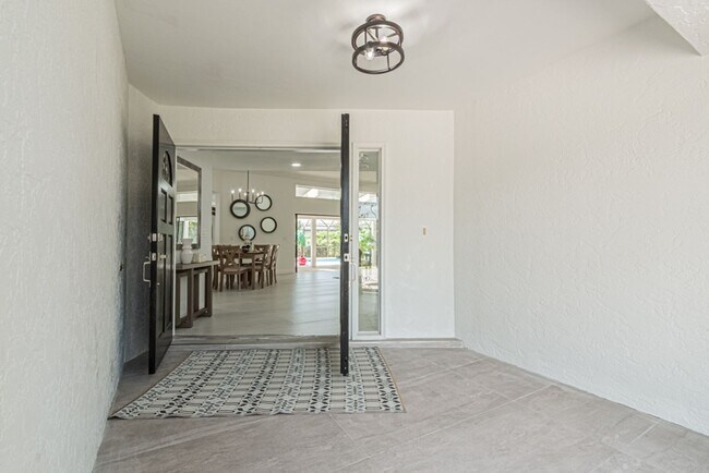 Building Photo - Naples Annual Rental –Single-Family Home w...