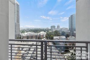 Building Photo - 333 W Trade St