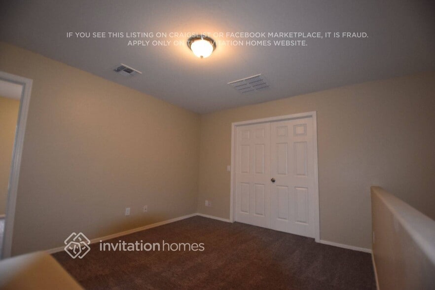 Building Photo - 16145 W Lisbon Ln