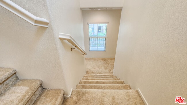Building Photo - 835 Orchid Way