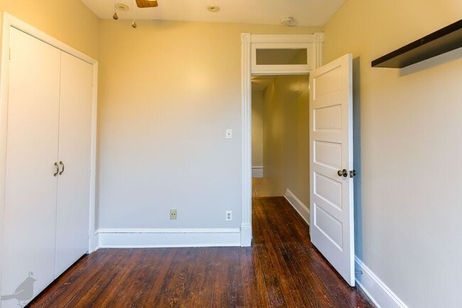 Building Photo - 337 14th St NE