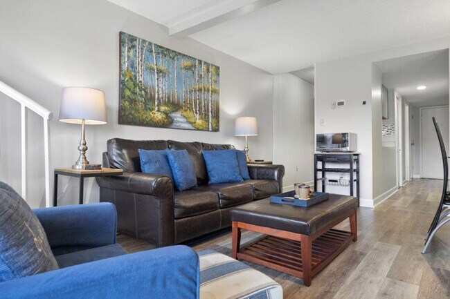 Building Photo - 1260 Ski View Dr