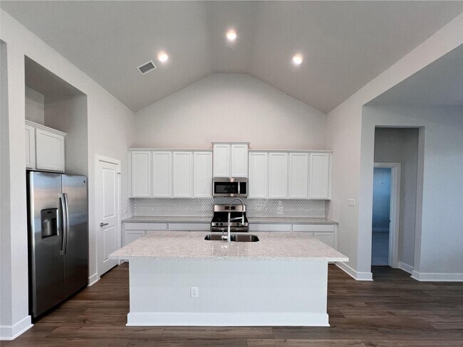 Building Photo - 7618 Coral Lk Dr
