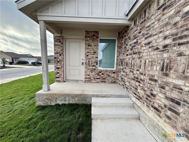 Building Photo - 311 Moscato Rd