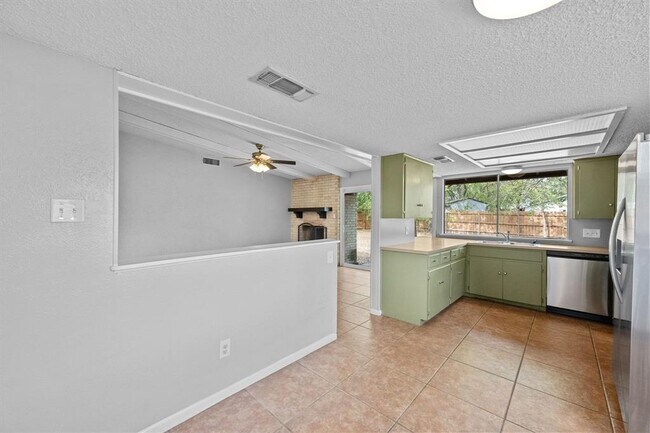 Building Photo - 9502 Gambels Quail Dr