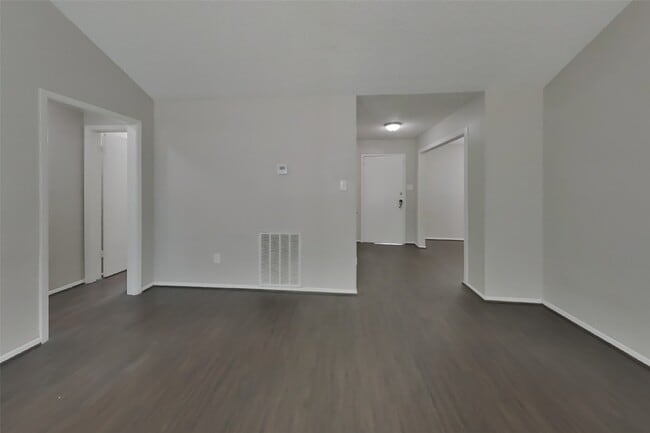 Building Photo - 17719 Glenpatti Dr