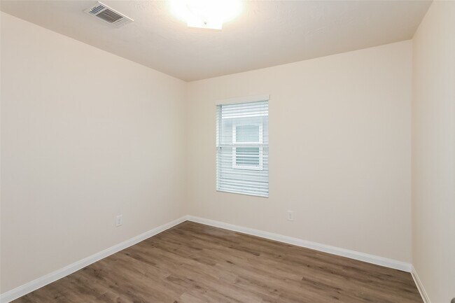 Building Photo - 5538 Plantation Forest Dr