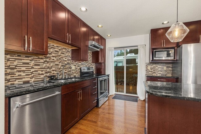 Building Photo - 14430 SE 194th St