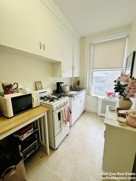 Building Photo - 94 Corey Rd