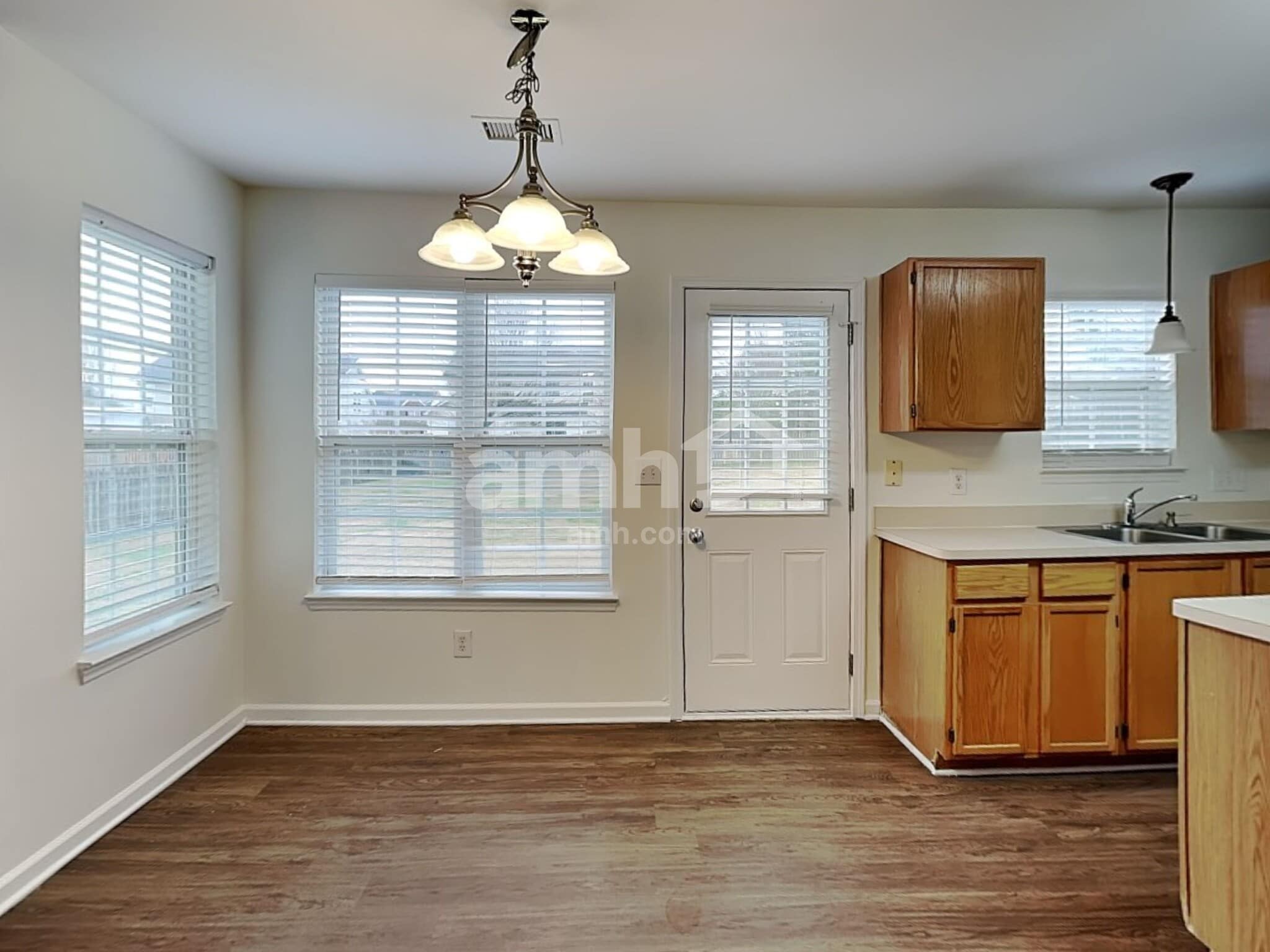 Building Photo - 1009 Enderbury Dr