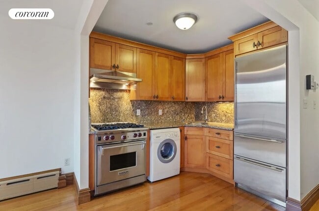 Primary Photo - 378 6th Ave