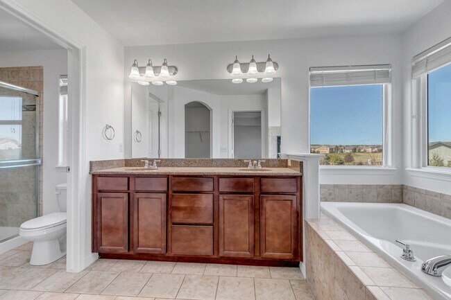 Building Photo - Clean and Spacious Home for Rent-Peyton- 80831