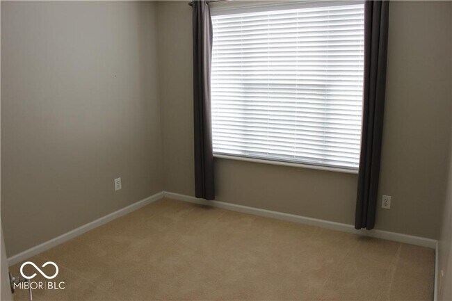 Building Photo - 6255 Canterbury Dr