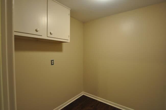 Building Photo - Tour Today! 3 bedroom in the heart of Sout...