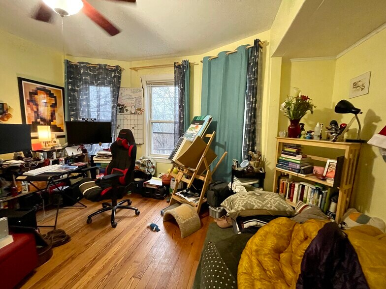 Building Photo - 83 Wensley St