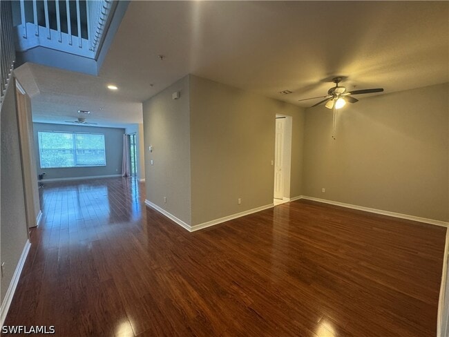 Building Photo - 1410 Mariposa Cir