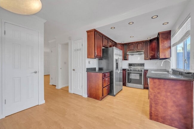 Building Photo - 3926 Oak Villa Cir