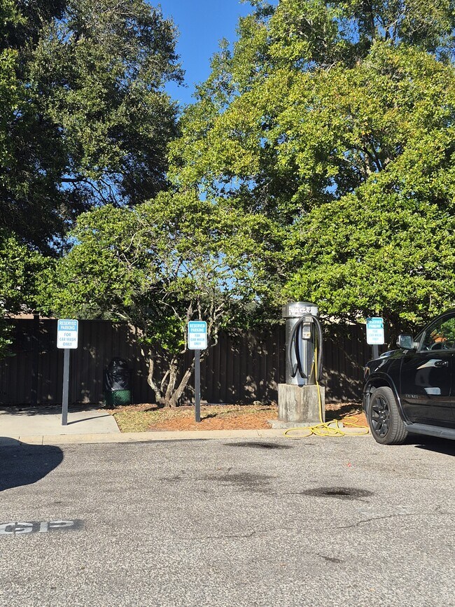 Building Photo - 7701 Timberlin Park Blvd