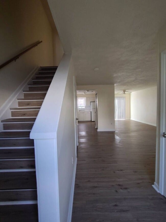 Building Photo - Culpeper 3 bedroom Townhouse