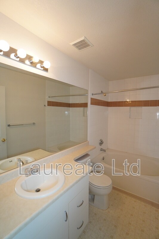 Building Photo - 6414 Silver Mesa Dr