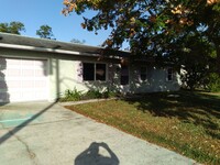 Building Photo - 3/2/2 in Spring Hill Florida 34609