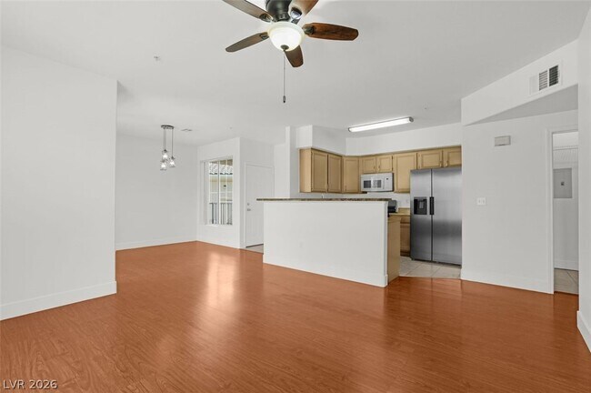 Building Photo - 7107 S Durango Dr