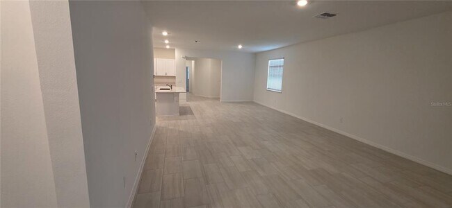 Building Photo - 9436 Scouter Bee Pl