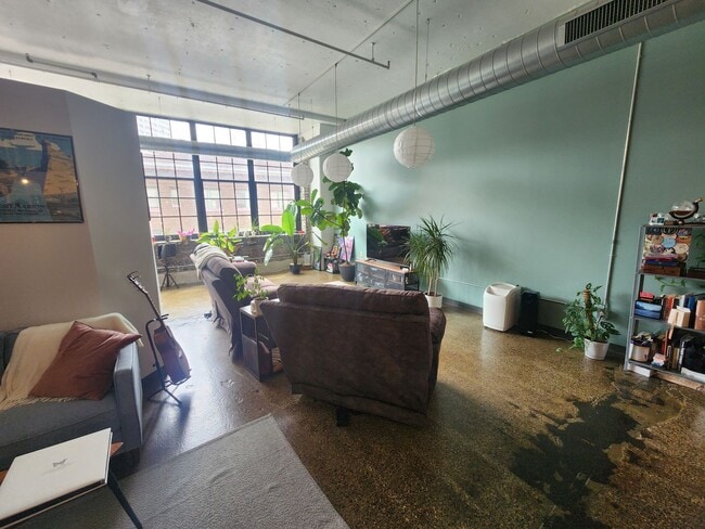Primary Photo - City-View Artist's Loft in Downtown St. Paul