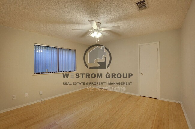 Building Photo - 6452 Waverly Way