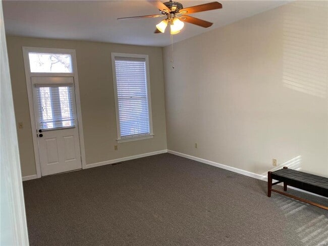 Building Photo - 816 Ann Ave