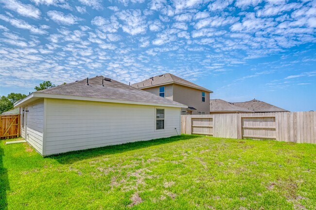 Building Photo - 20961 Zuccala Dr