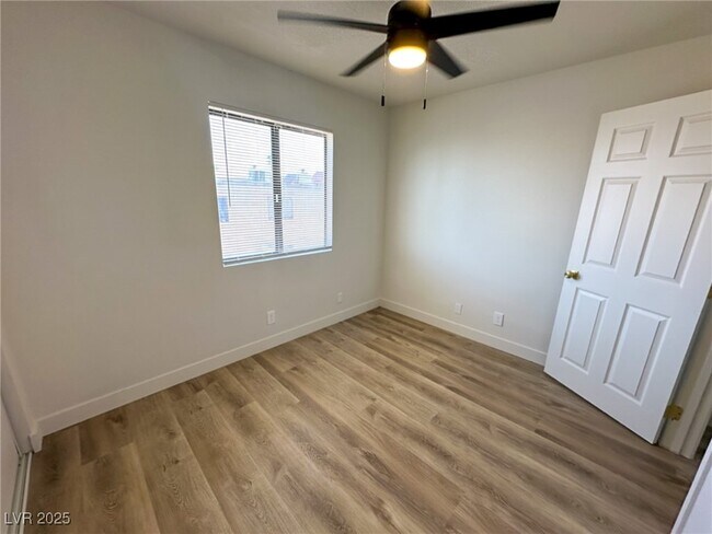 Building Photo - 6932 Kilgore Dr