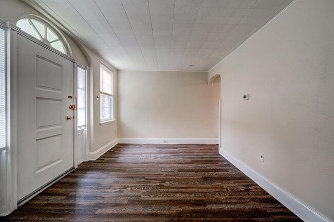Building Photo - 1041 Ironside Rd