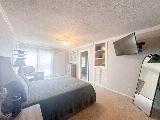 Building Photo - 2611 29th St