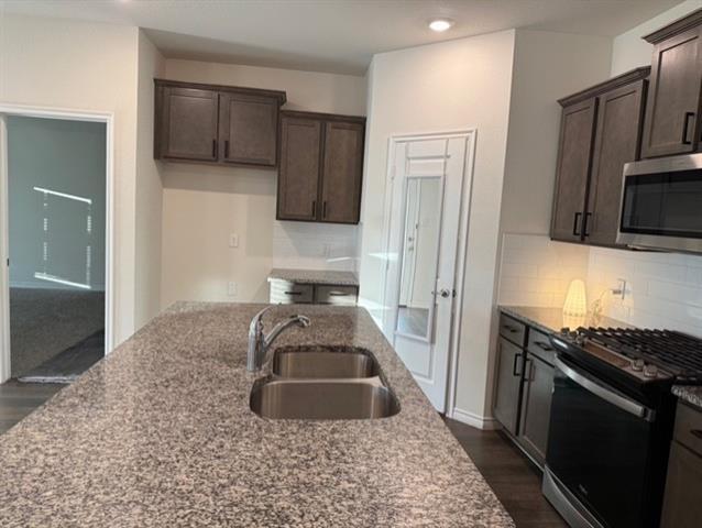 Building Photo - 1412 Chestnut Cove Dr