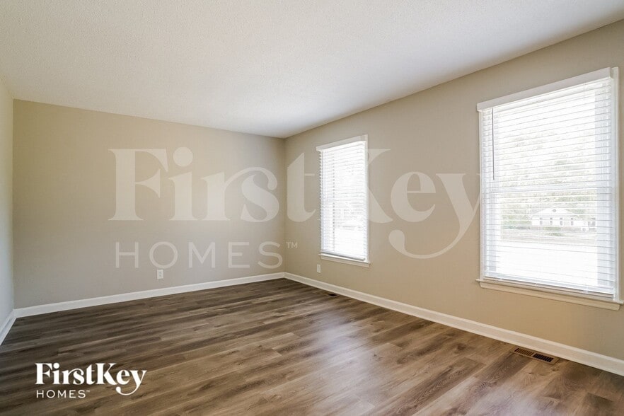 Building Photo - 103 Ware Ct