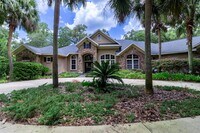 Building Photo - Executive Gainesville Rental: Custom 4 Sui...