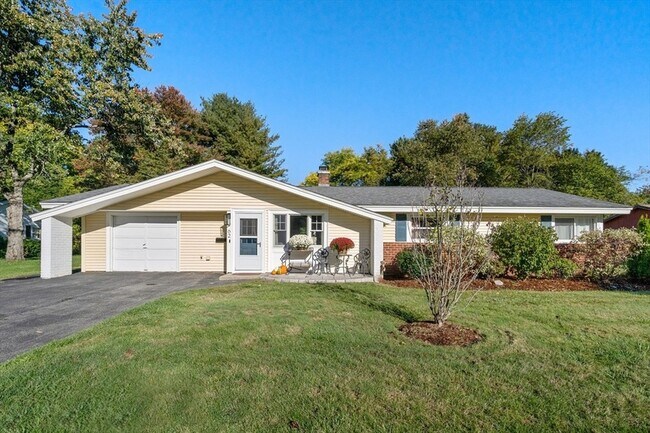 Building Photo - 62 Gregory Rd