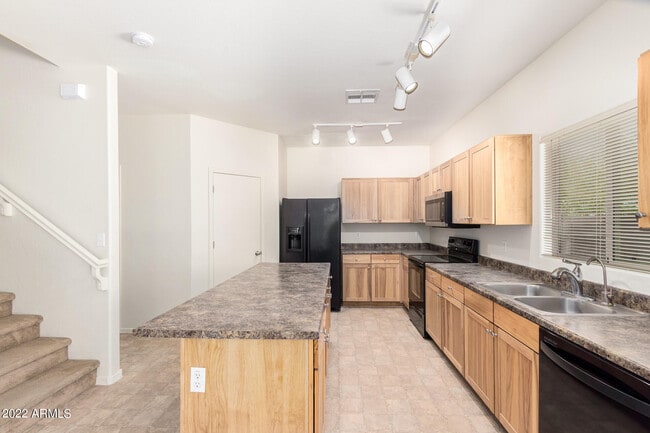 Building Photo - 35634 W Costa Blanca Dr