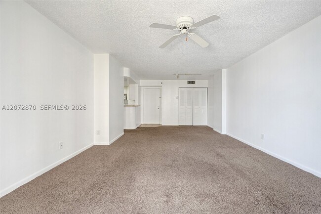Building Photo - 770 Claughton Island Dr