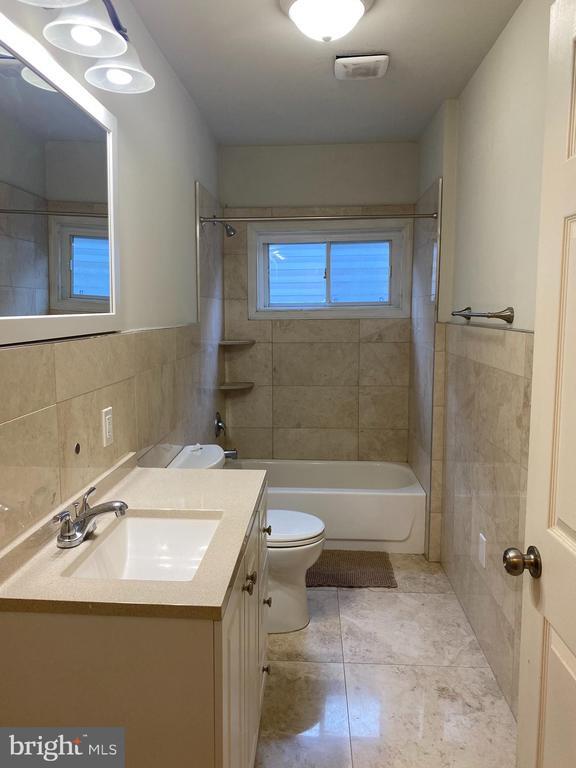 Building Photo - 58 S Broadway