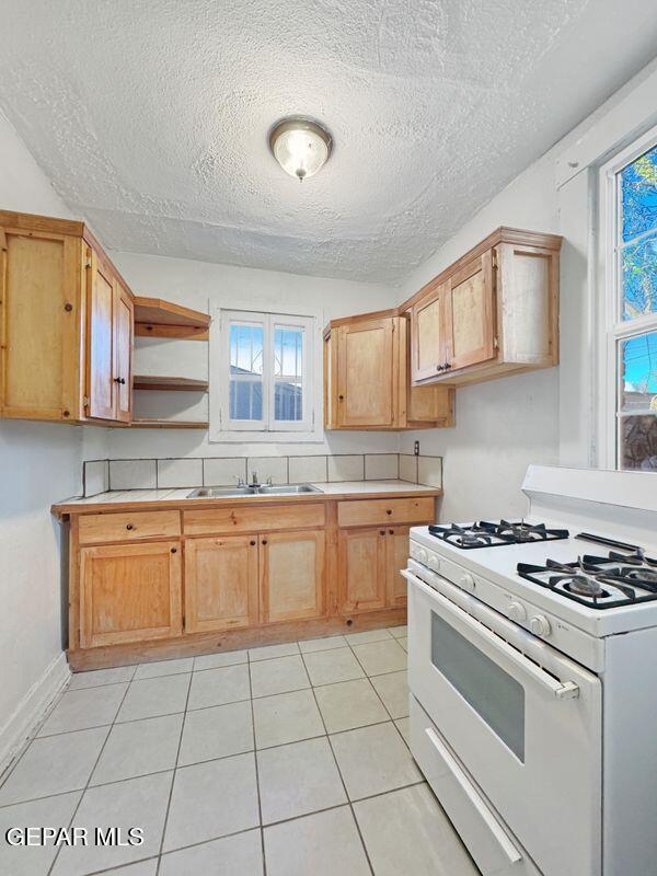 Building Photo - 1305 E Rio Grande Ave