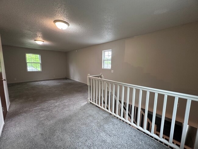 Building Photo - 15986 Arrowhead Rd