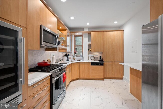 Building Photo - 1514 17th St NW